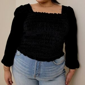 Torrid Black Velvet Smocked Crop Top Size 3X 24W Never Worn!
